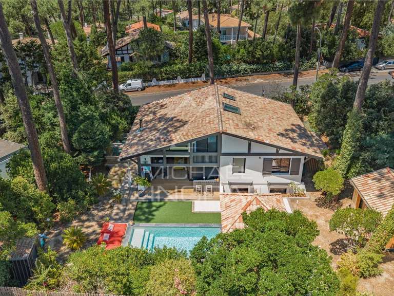 Maison Pyla-sur-mer - 4 chambres - 183m²
