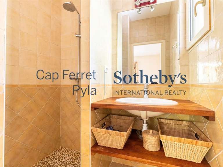 Maison Pyla-sur-mer - 5 chambres - 126m²