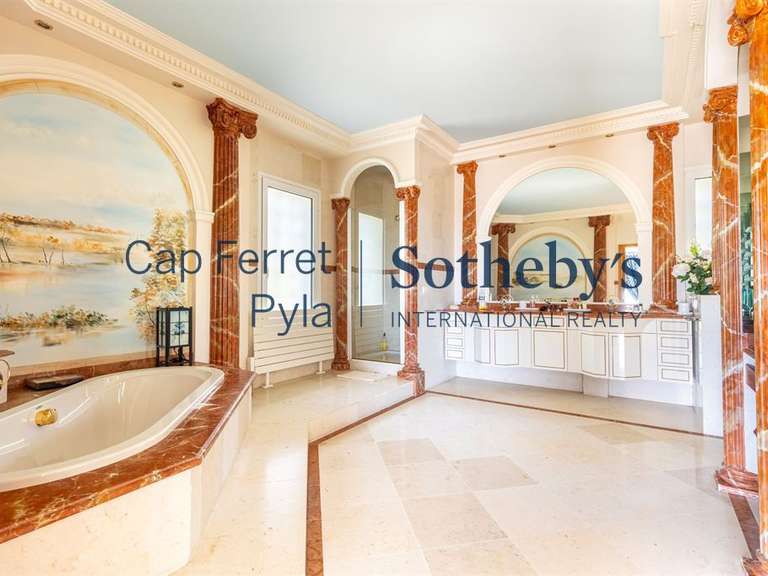 Maison Pyla-sur-mer - 4 chambres - 280m²
