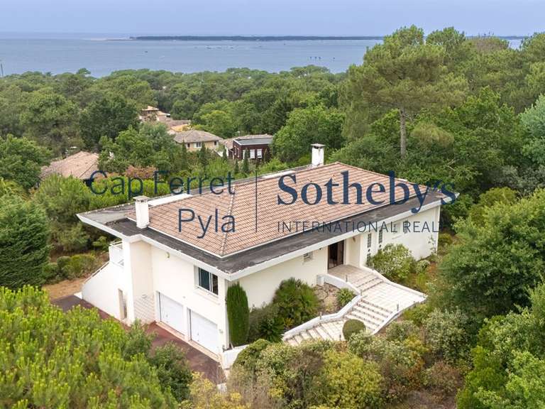 Maison Pyla-sur-mer - 3 chambres - 270m²
