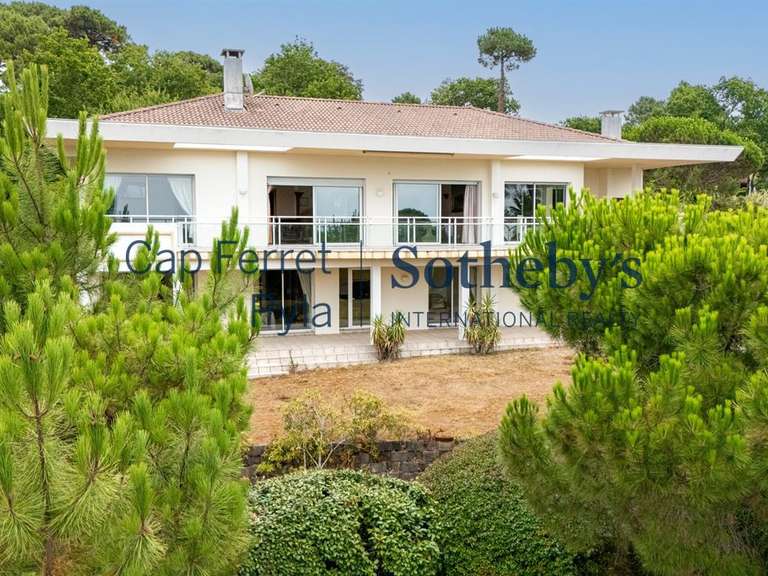 Maison Pyla-sur-mer - 3 chambres - 270m²