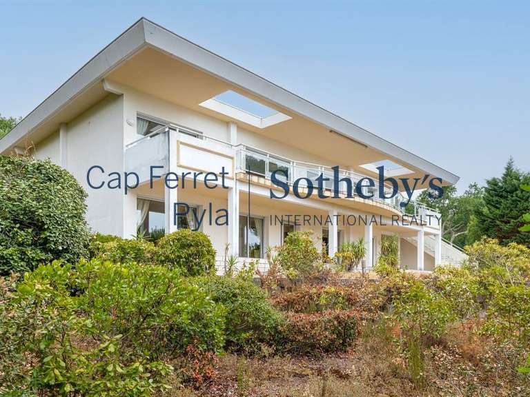 Maison Pyla-sur-mer - 3 chambres - 270m²