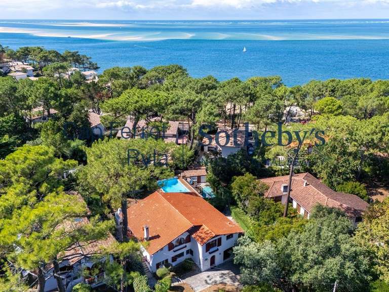 Maison Pyla-sur-mer - 5 chambres - 225m²