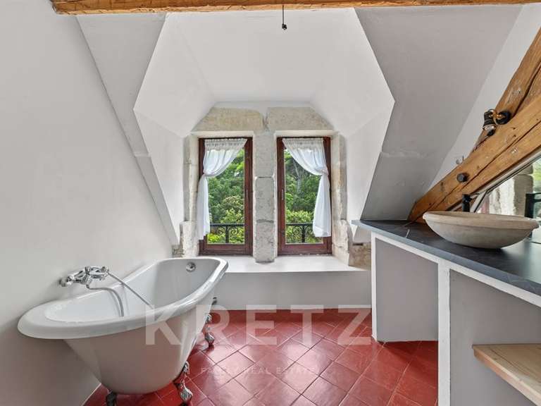 Château Quarante - 10 chambres - 573m²