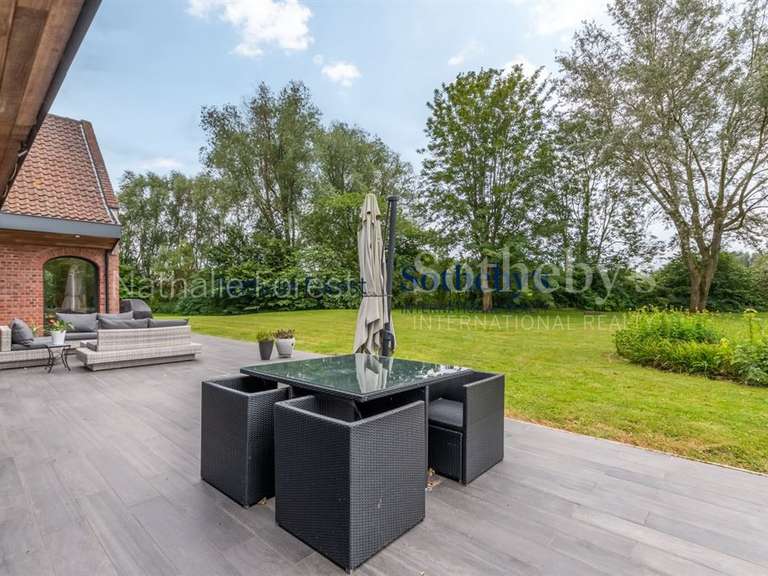 Maison Quesnoy-sur-Deûle - 5 chambres - 359m²