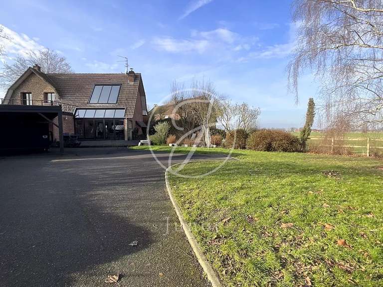 Maison Quesnoy-sur-Deûle - 4 chambres - 300m²