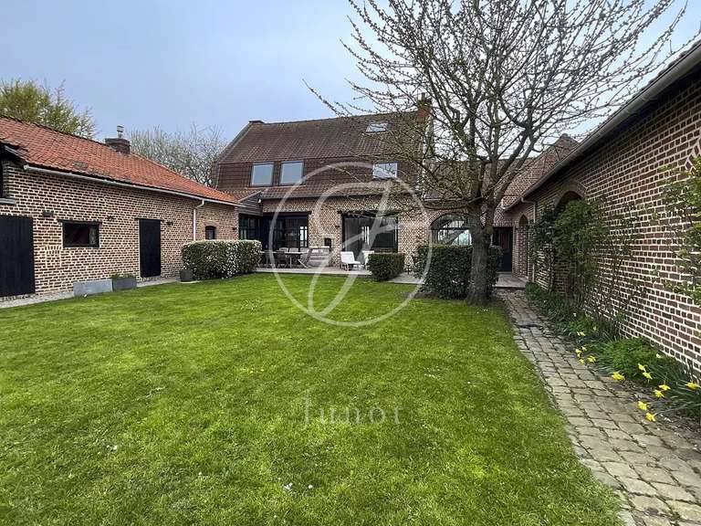 Maison Quesnoy-sur-Deûle - 5 chambres - 458m²
