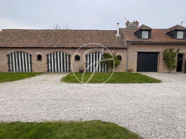 Maison Quesnoy-sur-Deûle - 5 chambres - 458m²