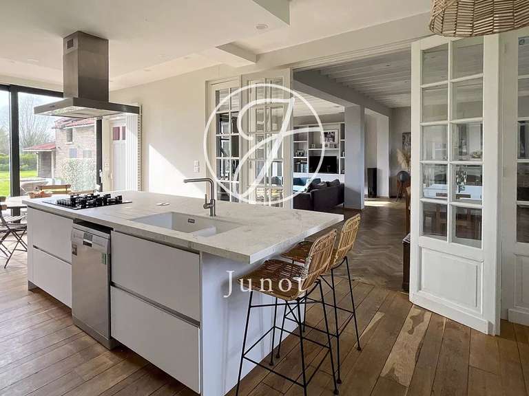 Maison Quesnoy-sur-Deûle - 5 chambres - 458m²