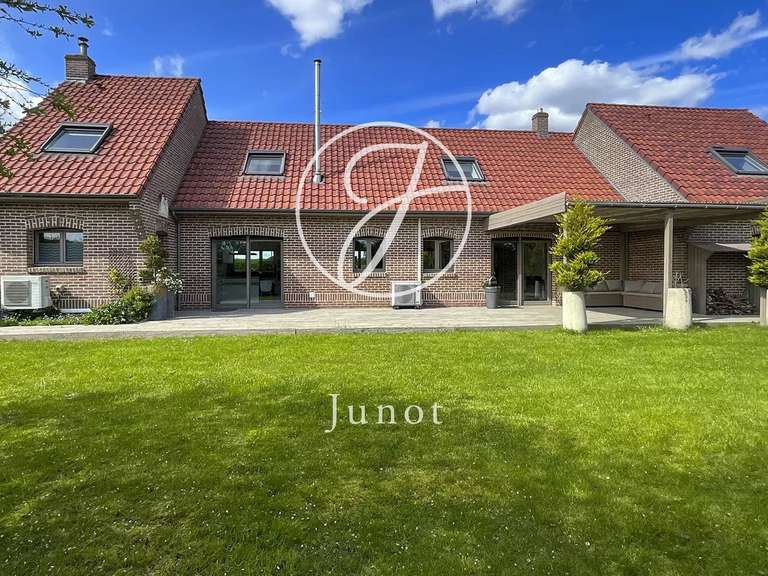 Maison Quesnoy-sur-Deûle - 5 chambres - 225m²