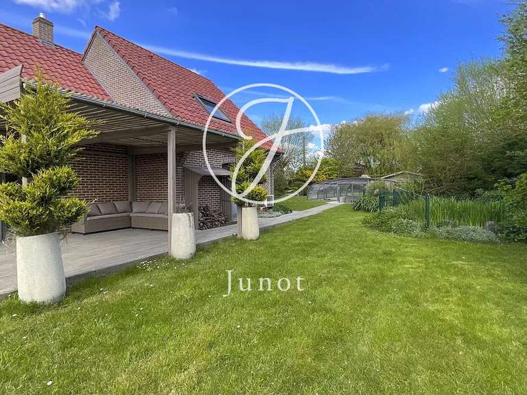 Maison Quesnoy-sur-Deûle - 5 chambres - 225m²