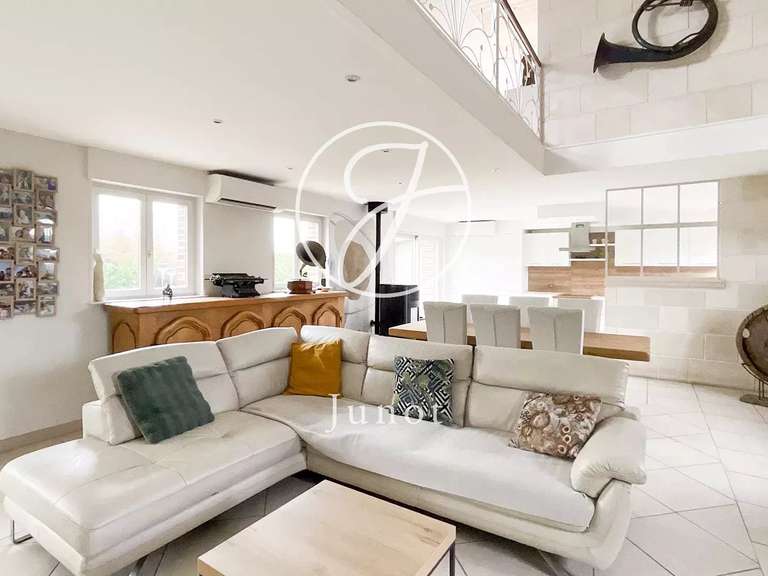 Maison Quesnoy-sur-Deûle - 5 chambres - 225m²