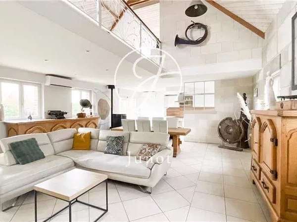 Maison Quesnoy-sur-Deûle - 5 chambres - 225m²