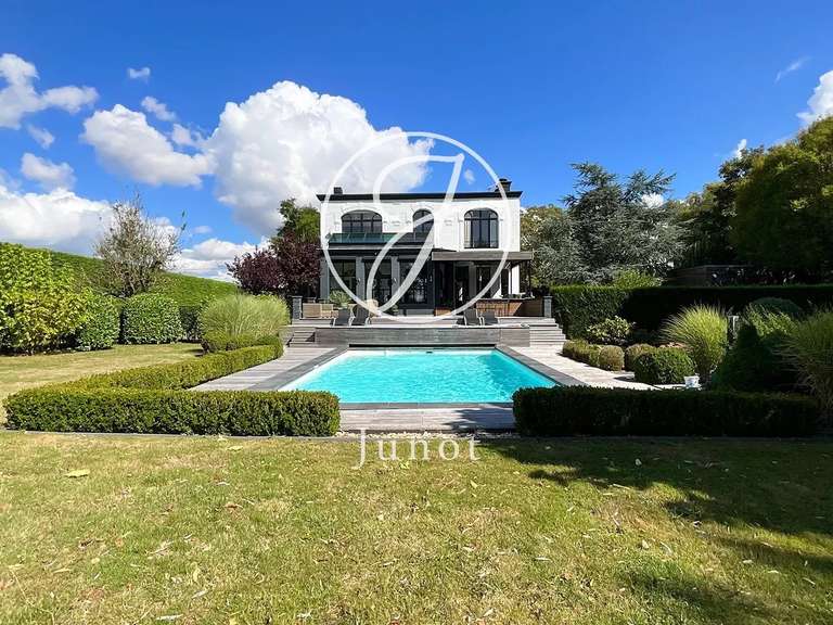 Maison Quesnoy-sur-Deûle - 5 chambres - 350m²