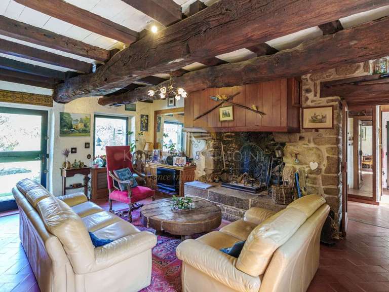 House Questembert - 8 bedrooms