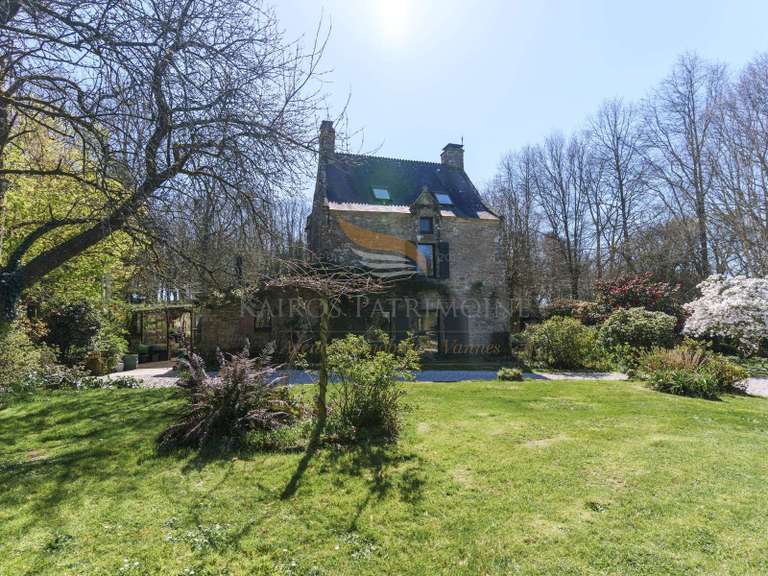 House Questembert - 8 bedrooms