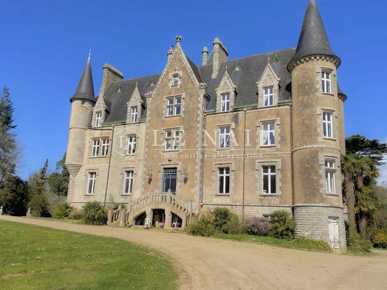 Château Quimper - 13 chambres - 712m²