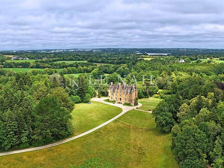 Château Quimper - 13 chambres - 712m²