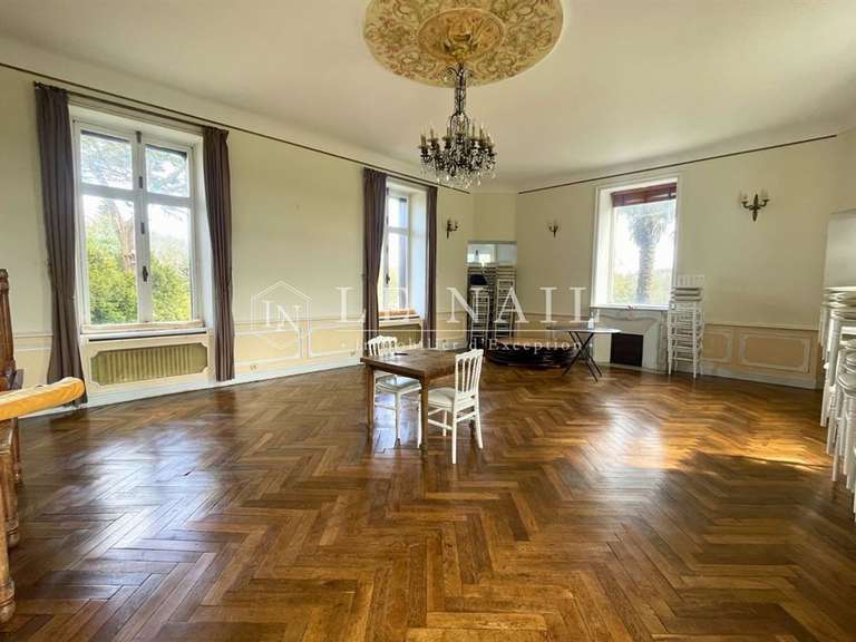 Château Quimper - 13 chambres - 712m²