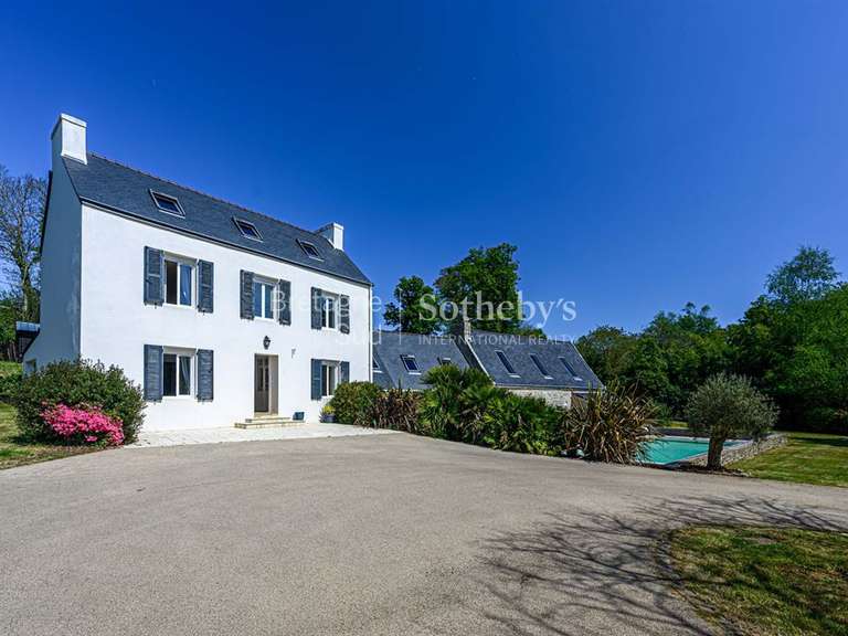 Propriété Quimper - 6 chambres - 251m²