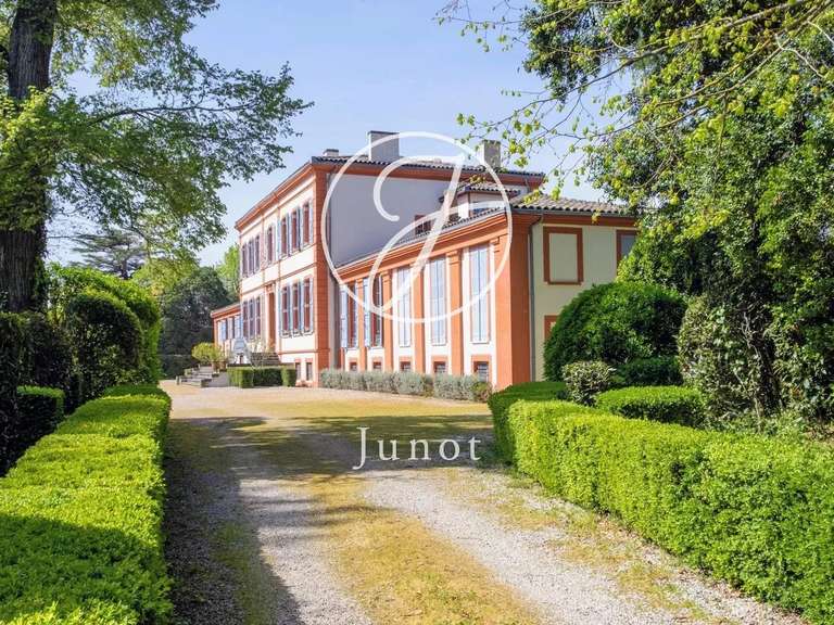 Château Quint-Fonsegrives - 11 chambres - 61429m²