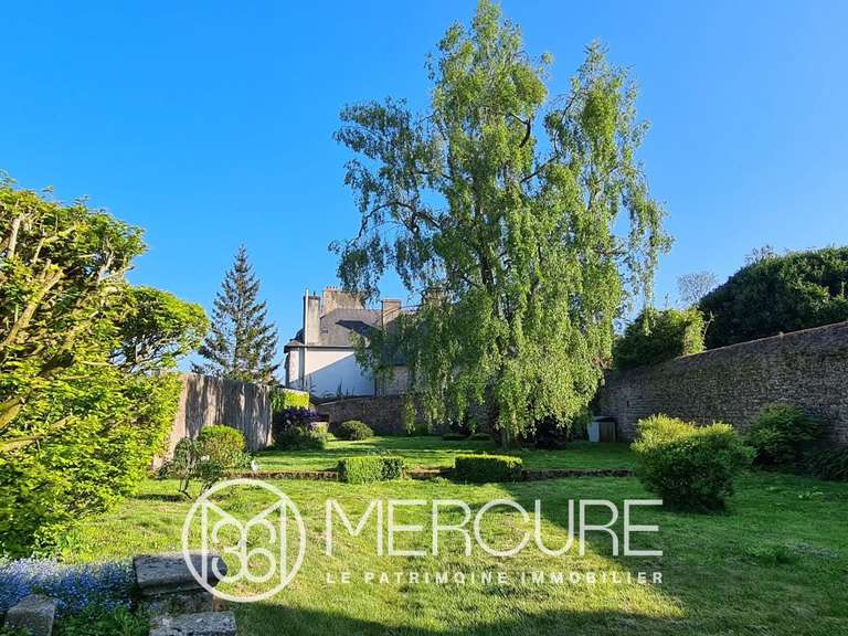 Maison Quintin - 6 chambres - 302m²