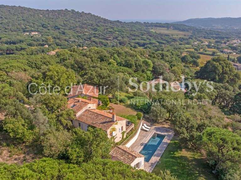 Maison Ramatuelle - 5 chambres - 204m²