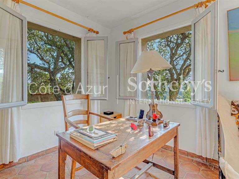 Maison Ramatuelle - 5 chambres - 204m²