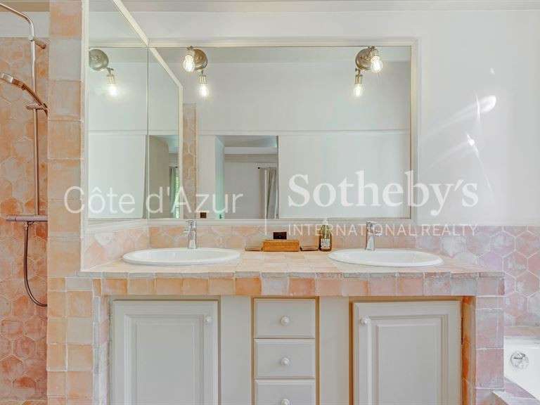 Maison Ramatuelle - 7 chambres - 210m²
