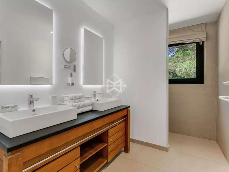 Propriété Ramatuelle - 5 chambres - 265m²
