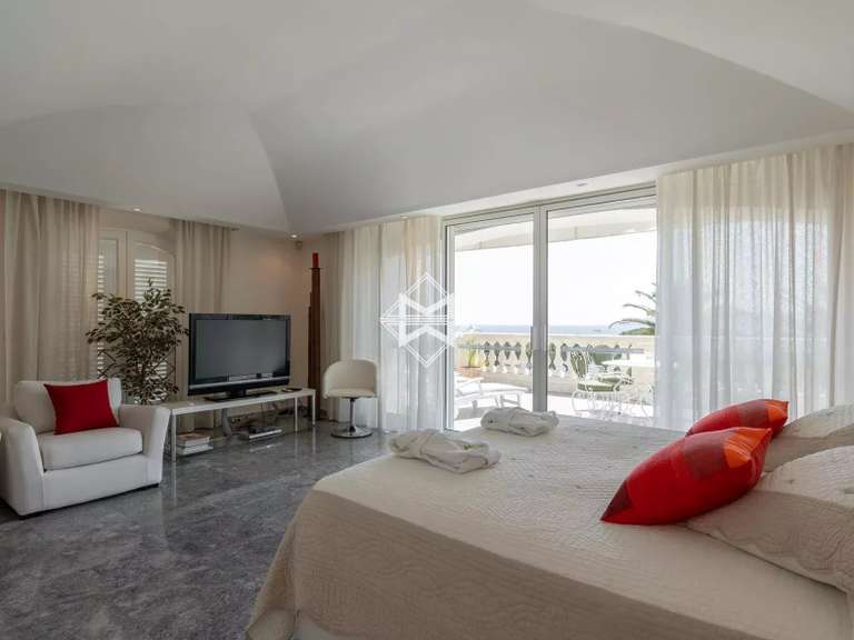 Property with Sea view Ramatuelle - 5 bedrooms - 350m²