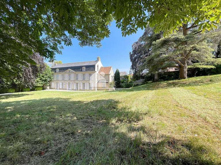 Castle Ranville - 6 bedrooms