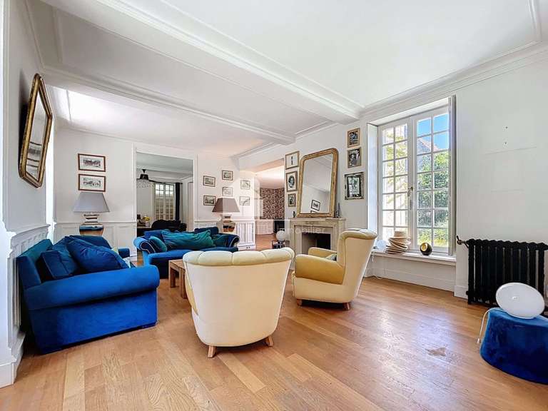 Castle Ranville - 6 bedrooms