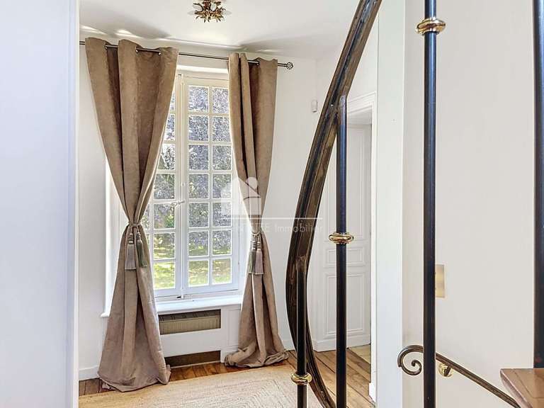 Castle Ranville - 6 bedrooms