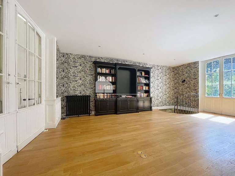 Castle Ranville - 6 bedrooms