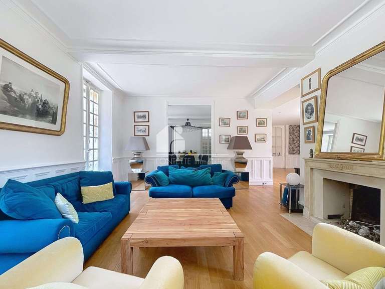 Castle Ranville - 6 bedrooms