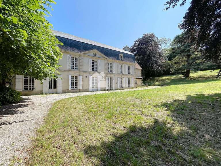 Castle Ranville - 6 bedrooms