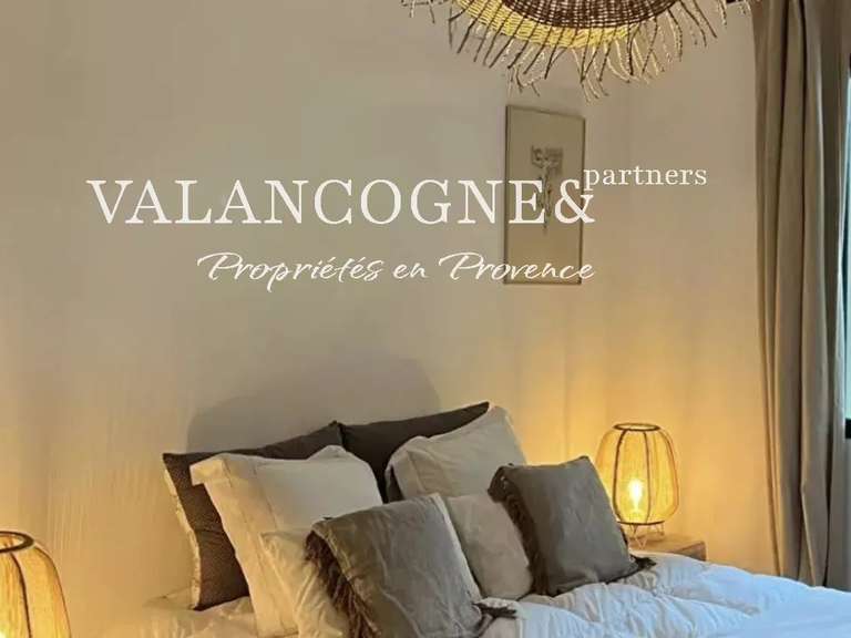 Maison Raphele-les-arles - 5 chambres - 180m²