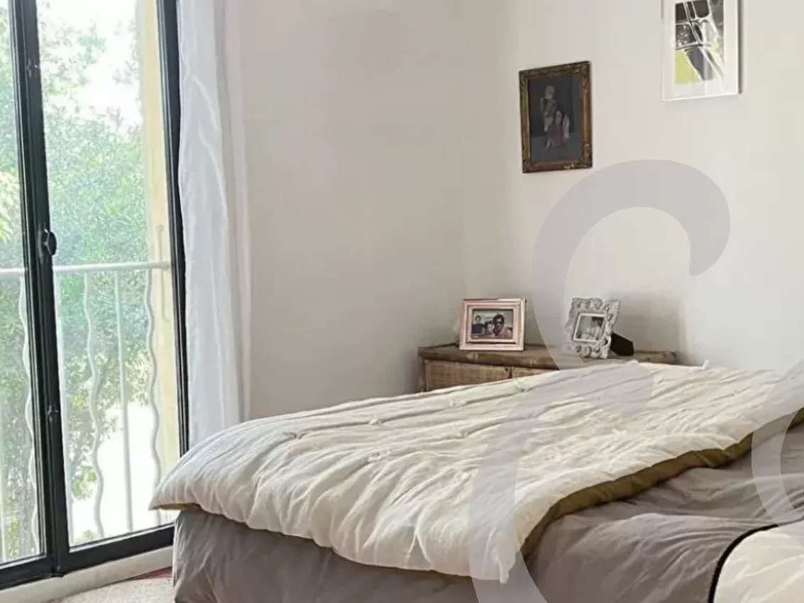 House raphele-les-arles