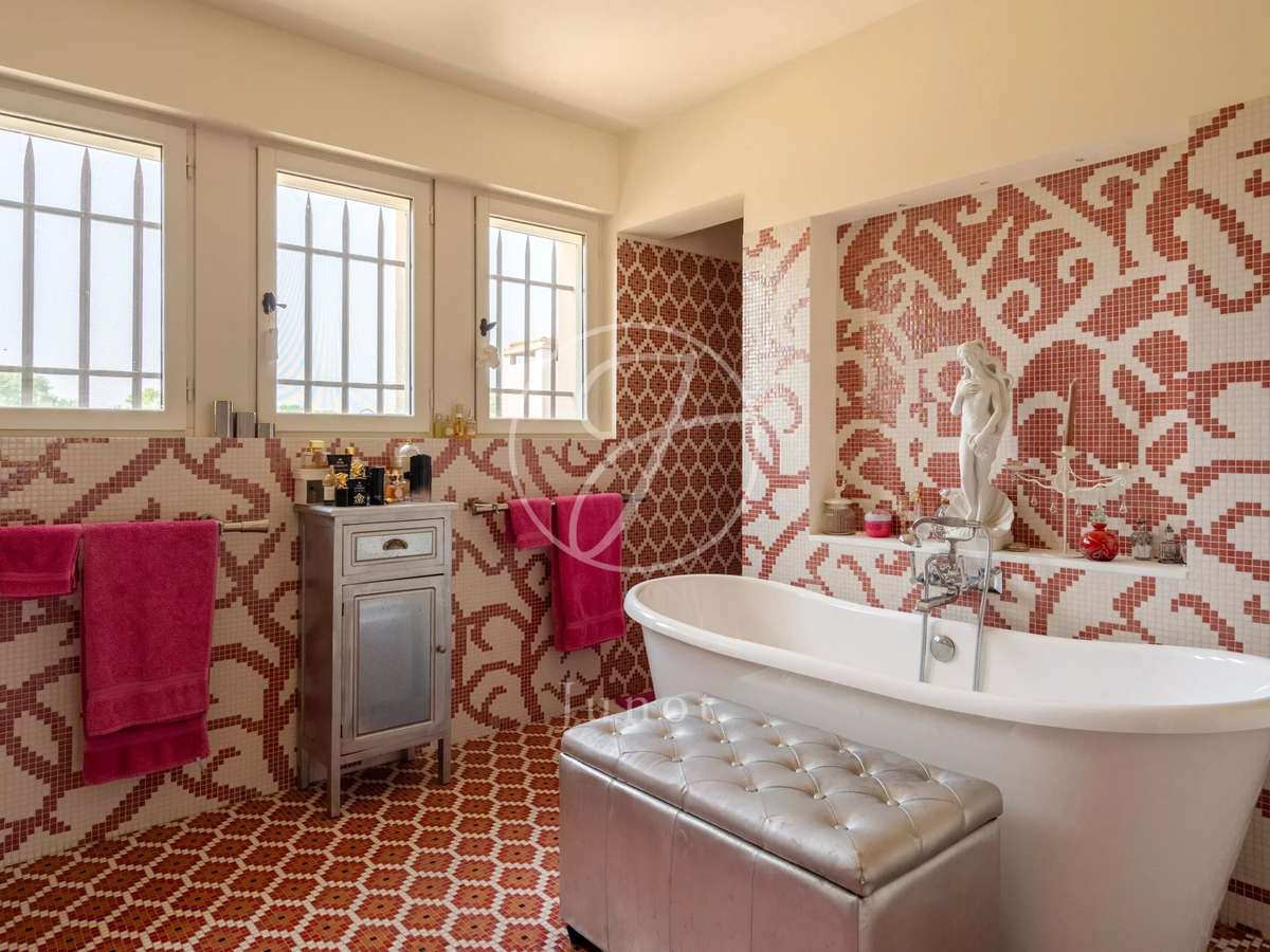 Maison Raphele-les-arles