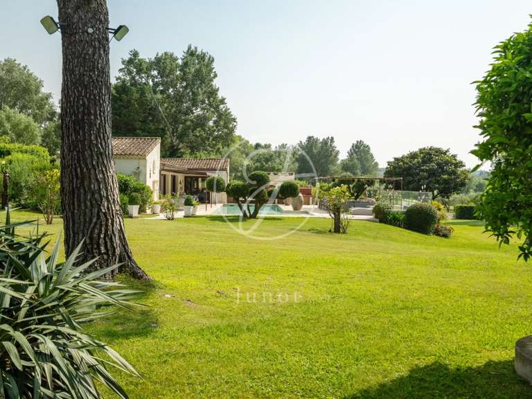 Maison Raphele-les-arles - 8 chambres - 542m²