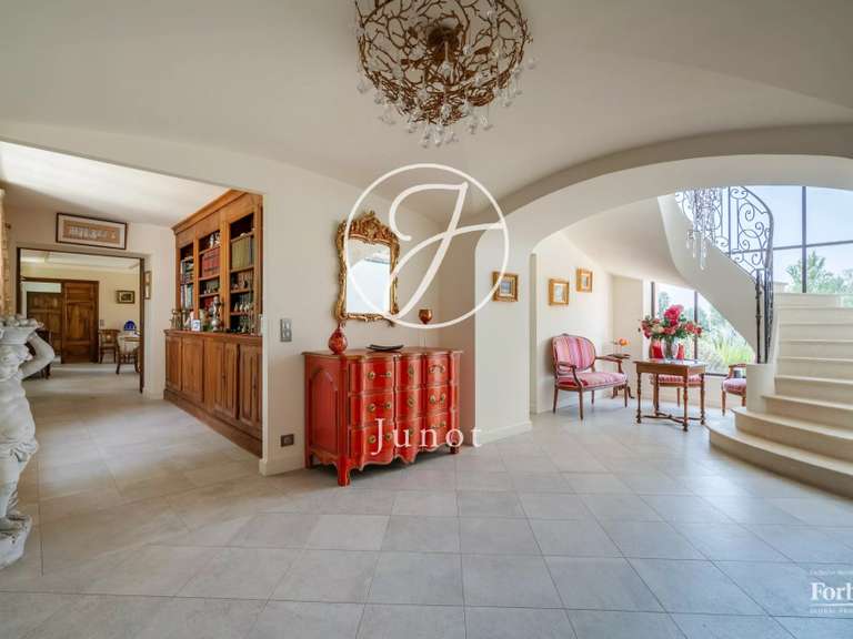 Maison Raphele-les-arles - 8 chambres - 542m²