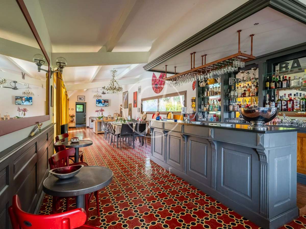 Maison Raphele-les-arles