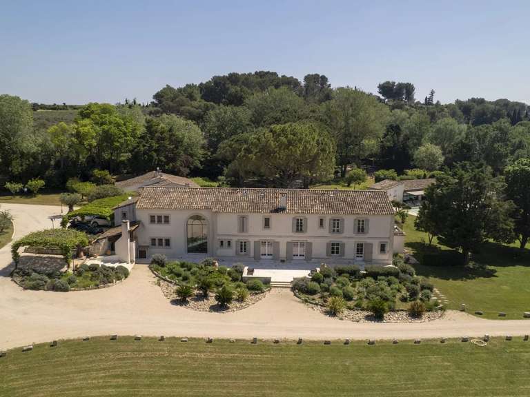 Propriété Raphele-les-arles - 8 chambres