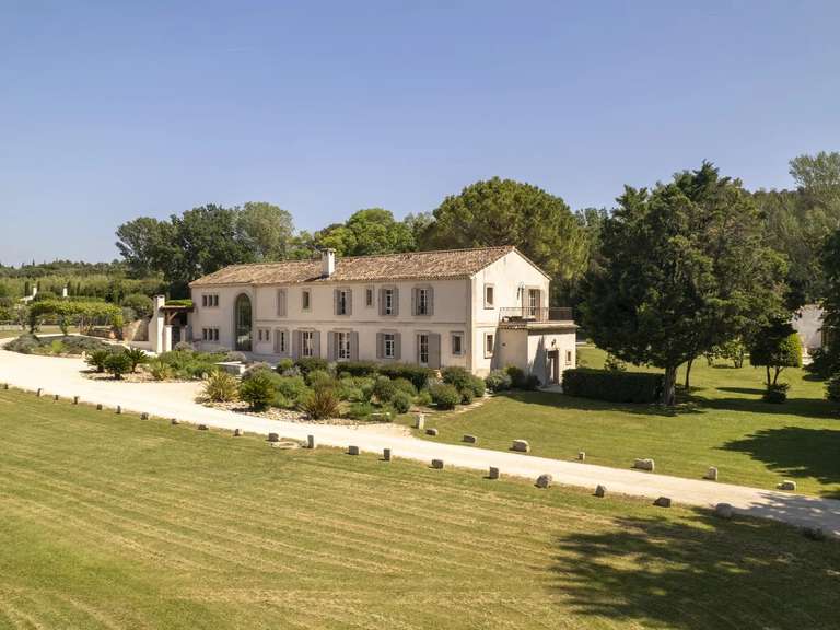 Propriété Raphele-les-arles - 8 chambres