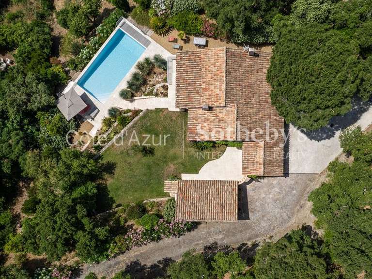 Maison Rayol-Canadel-sur-Mer - 4 chambres - 171m²