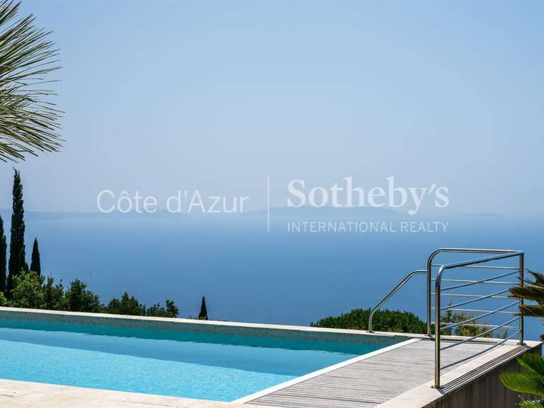 Maison Rayol-Canadel-sur-Mer - 4 chambres - 171m²