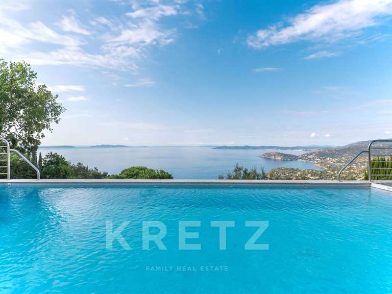 House with Sea view Rayol-Canadel-sur-Mer - 4 bedrooms - 171m²