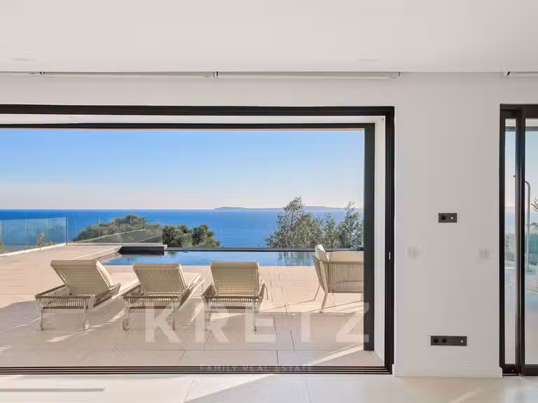 House with Sea view Rayol-Canadel-sur-Mer - 4 bedrooms - 204m²