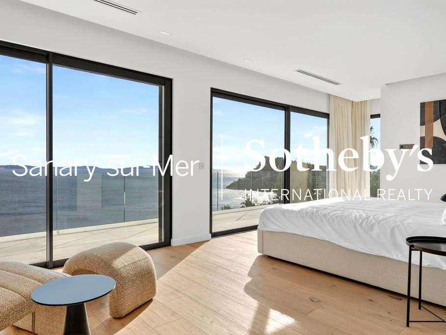 House Rayol-Canadel-sur-Mer